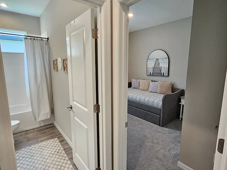 15285 Shady Palms Ln — Photo 57