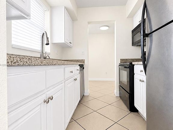 4th image of 8475 SW 94th St APT 108E