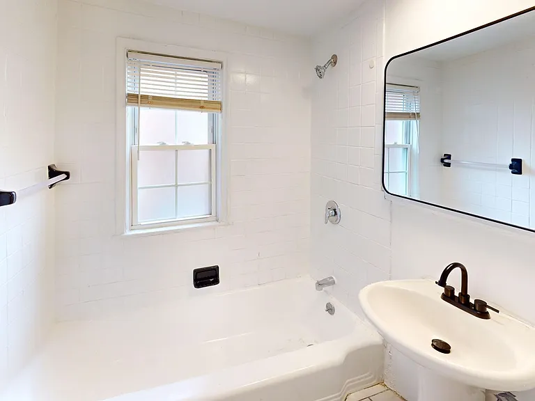 2680 N Moreland Blvd — Photo 28