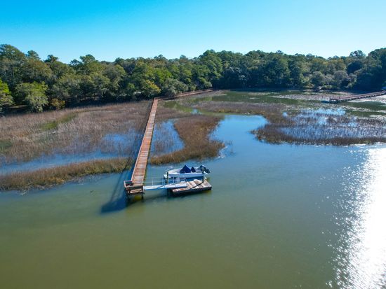 44 Edisto Ferry Rd, Edisto Island, SC 29438