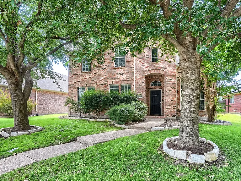 13955 Mill Town Dr — Photo 2