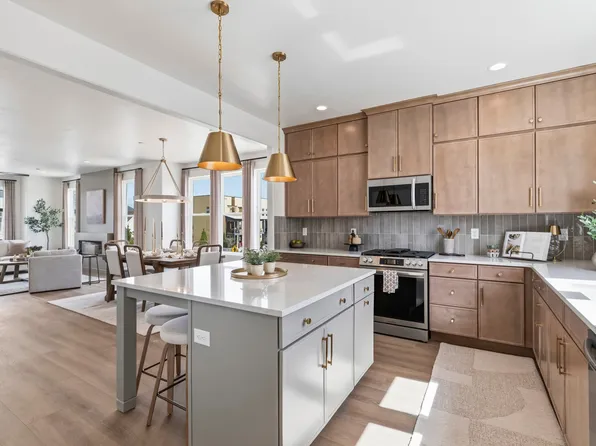 10988 S Lake Run Rd W #154, South Jordan, UT 84009