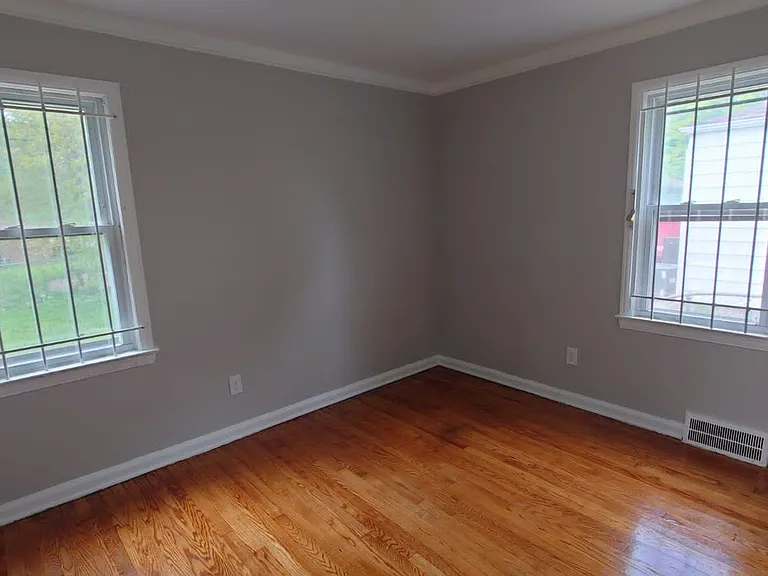 5263 Lodewyck St — Photo 5
