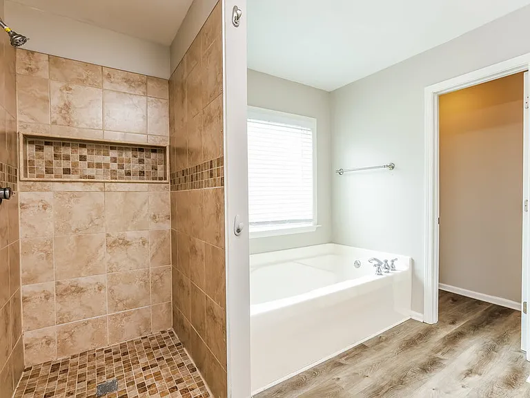 5485 Fieldfreen Dr — Photo 12