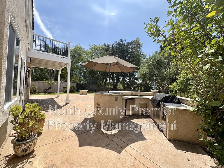 6071 Paseo Pradera — Photo 10