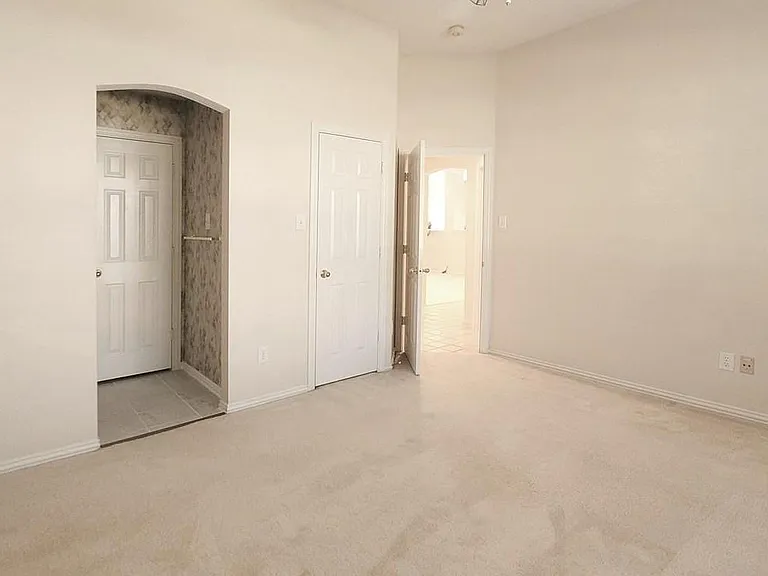 6401 Dakota Dr — Photo 27