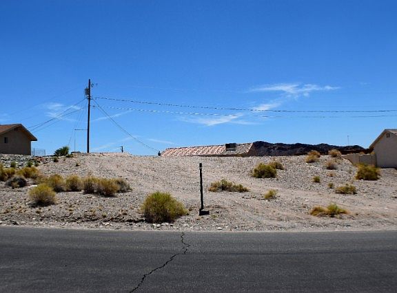 5th image of 3040 Indian Head Dr