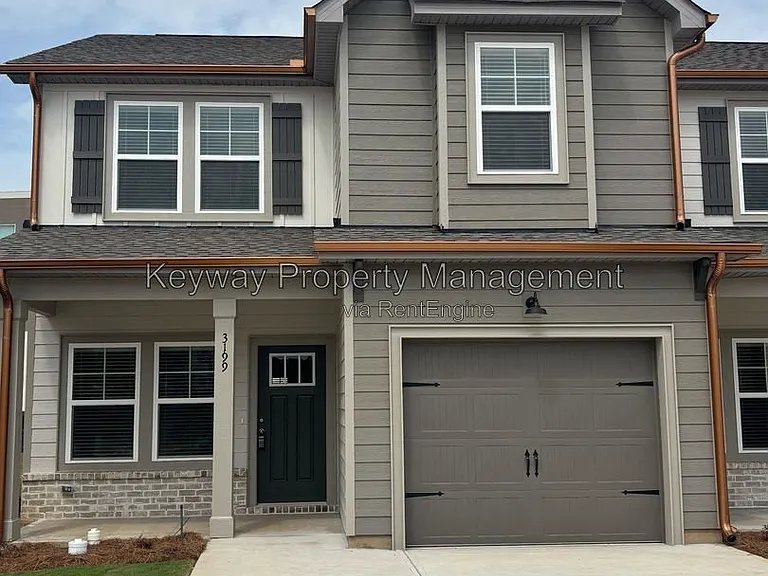 3199 Venetian Dr — Photo 1