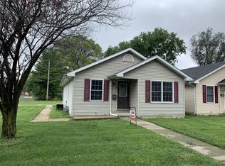 1629 S 17th St, Springfield, IL 62703