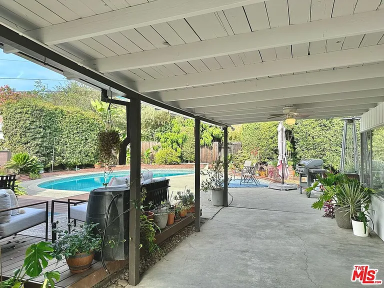 2132 McPherson Pl — Photo 5