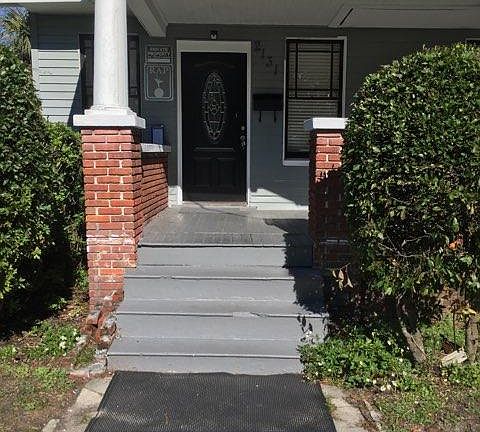4th image of 2131 Dellwood Ave