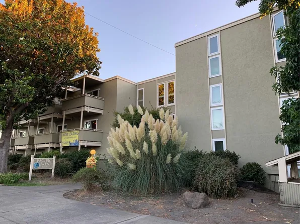 1399 Pacific Ave