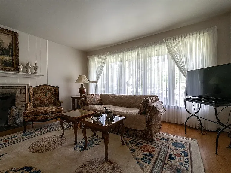 6474 Taft St #6474 — Photo 3