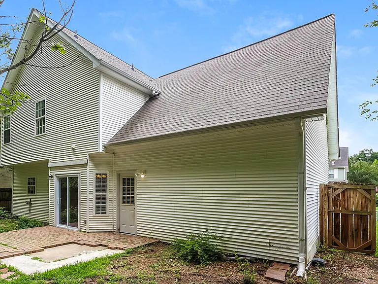 252 Prescott Ct — Photo 18