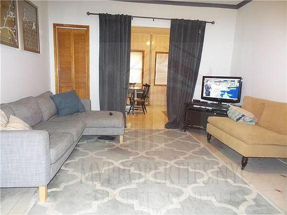 3rd image of 3030 42nd St APT 1R