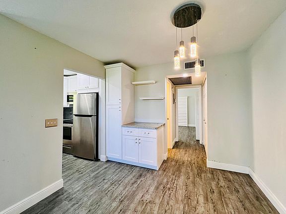 3rd image of 126 Sheffield F