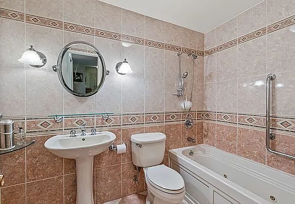 2nd image of 166-25 Powells Cove Blvd #11K