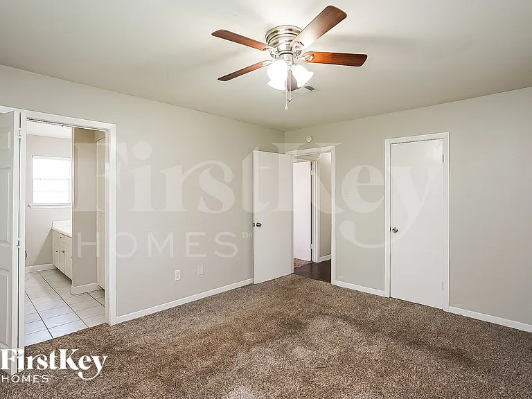 10423 Collingswood Rd — Photo 8