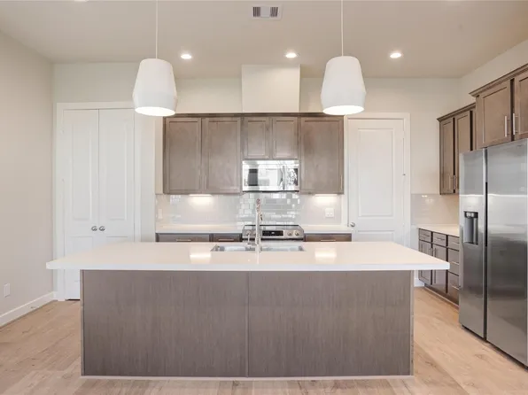 5923 Jasper Jones Way, Houston, TX 77091