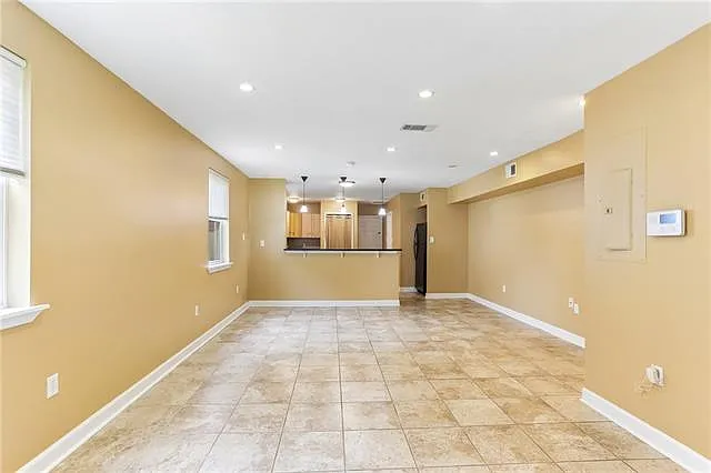 5624 Saint Roch Ave — Photo 4