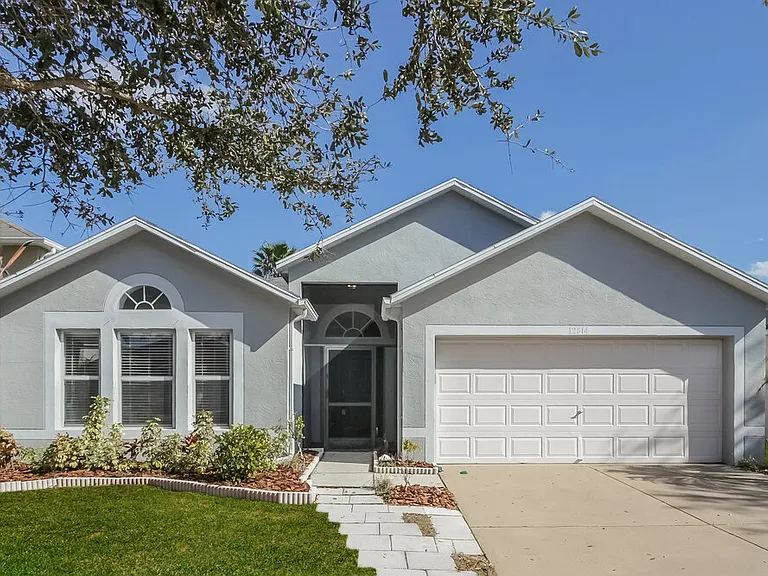 12814 Lake Vista Dr — Photo 1