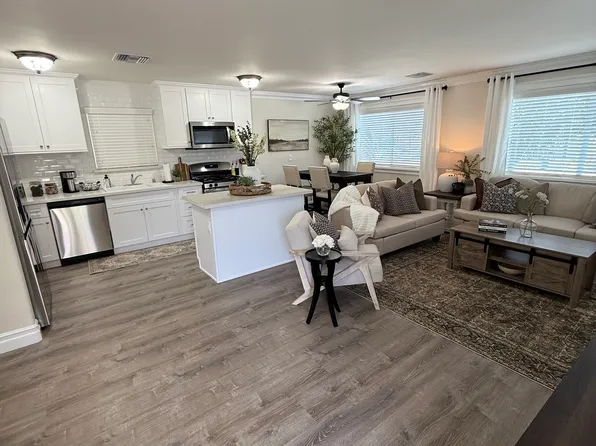 Los Alisos Mobile Home Estates, 5772 Garden Grove Blvd Space 167B, Westminster, CA 92683