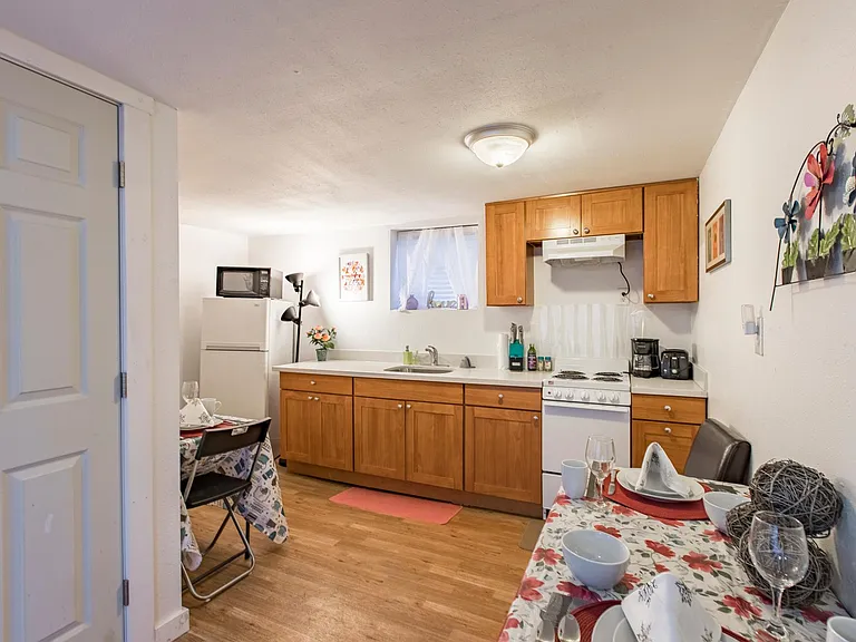 2401 Boylston Ave E #B — Photo 8