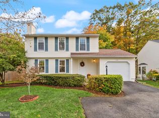 11411 Delsignore Dr, Fairfax, VA 22030