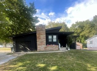 211 Boiling Springs Rd, Danville, IL 61832