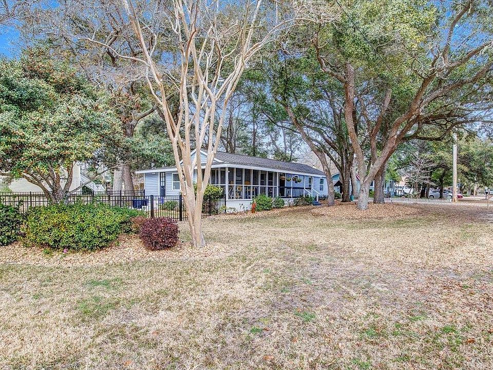 112 S Hollywood Dr, Surfside Beach, SC 29575 Zillow