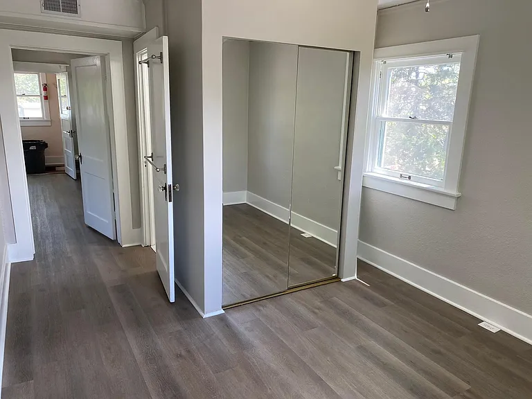 1449 S University Blvd — Photo 7