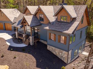 95 Dartmouth Way, Waynesville, NC 28786