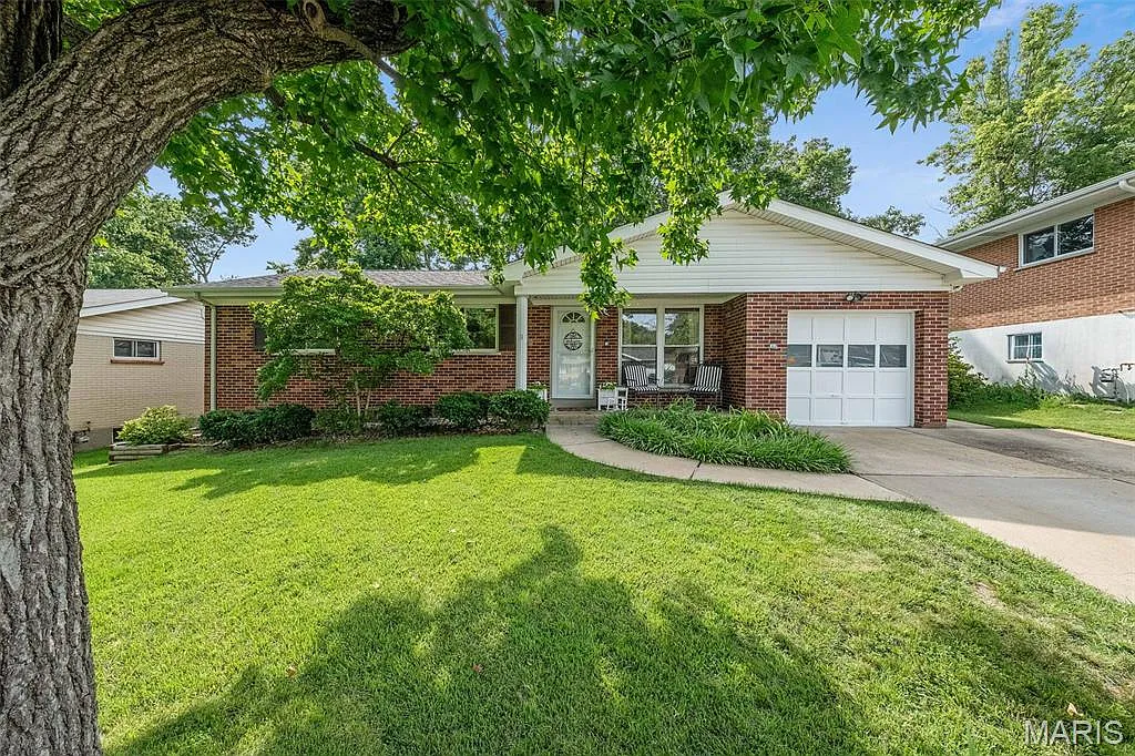 3500 Glen Arbor Dr photo 1