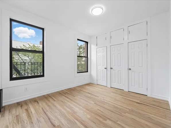 160 Wadsworth Avenue image 12 of 21