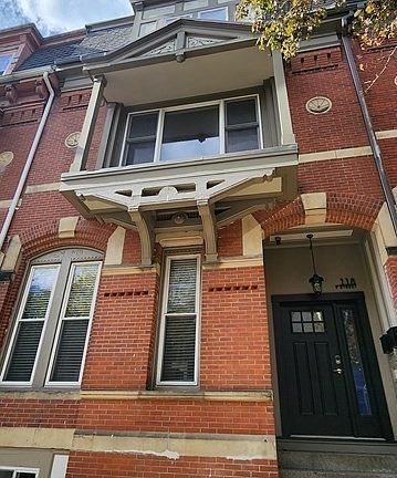 2nd image of 118 F St