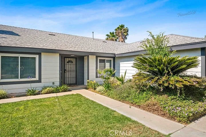 4 bed, 2.0 bath, 1913 sqft, $3,600 — Photo 2