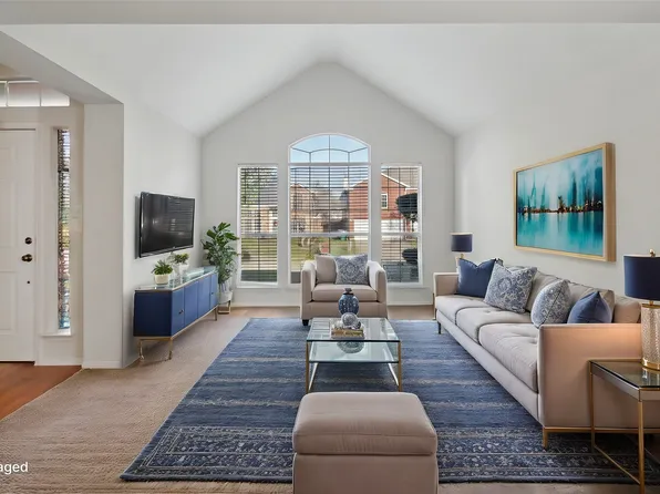 7100 Frost Ln, Denton, TX 76210