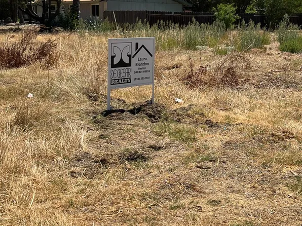 1000 Tamarisk Dr, Madera, CA 93638