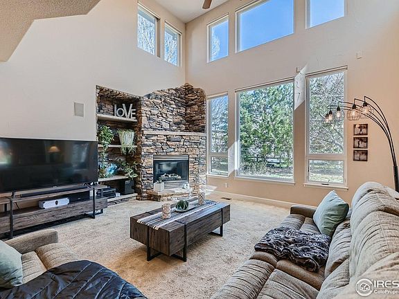 2nd image of 1315 Onyx Cir