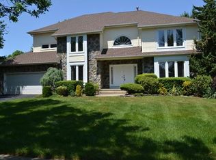 5 Buchak Cir, West Windsor, NJ 08550