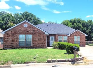 8209 Clifford St, White Settlement, TX 76108