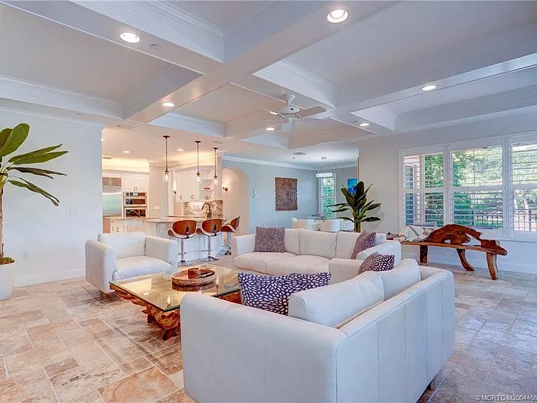 1528 NE Outrigger Landings Dr #208 — Photo 23