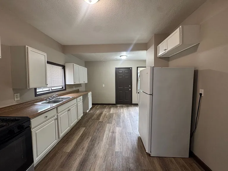 10630 Kimberley Ave — Photo 18