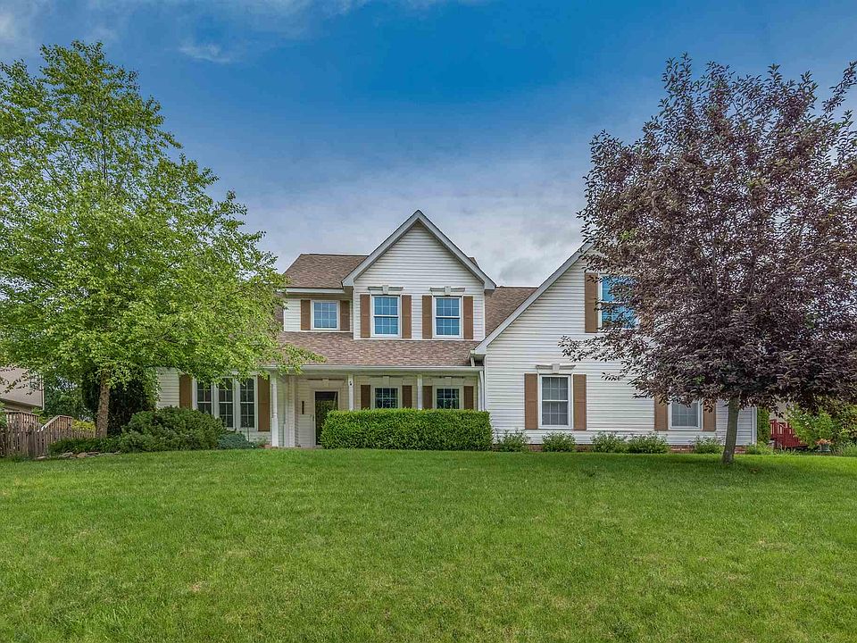 1st image of 2107 E Ashwood Ln