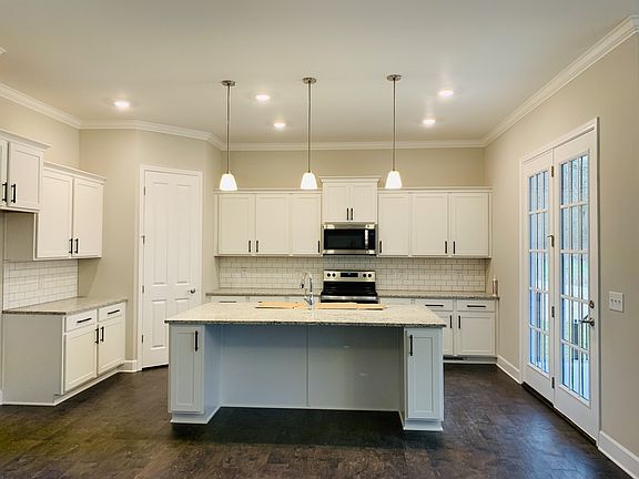3rd image of 2376 Fairchild Cir #193-lot 193