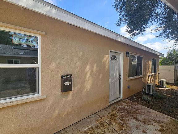 3rd image of 2000 El Sereno Ave
