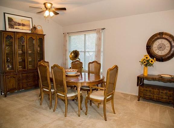 5th image of 1302 Coral Cay Ln