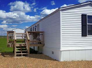 1378 6th Ave SE, Dickinson, ND 58601