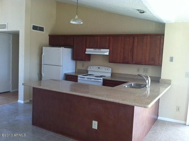 2nd image of 6901 W Cora Ln