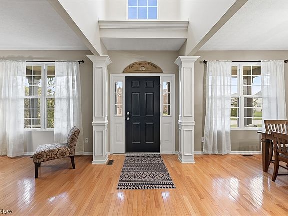 3rd image of 34453 Braemore Dr